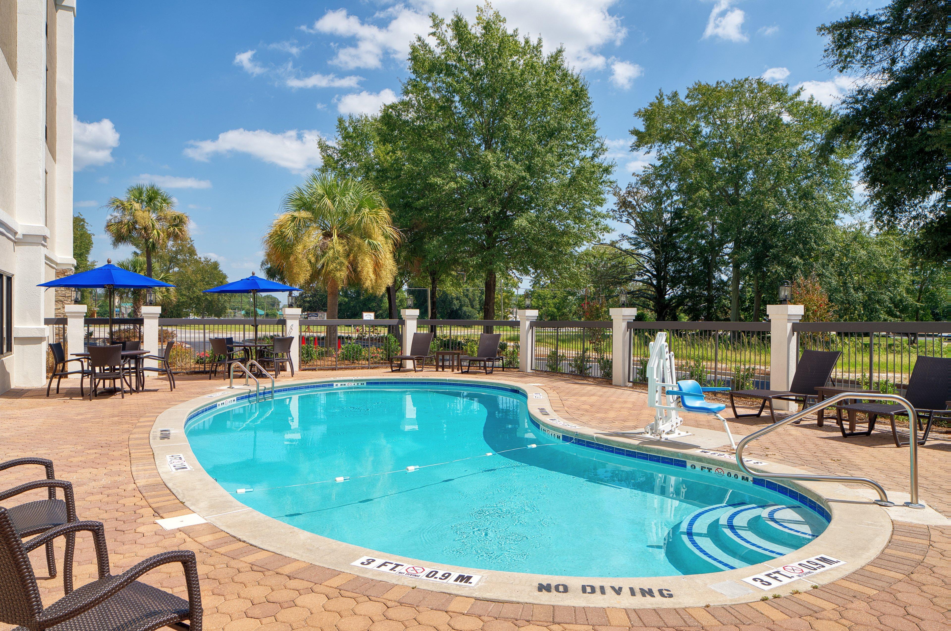 Holiday Inn Express Statesboro By Ihg Exterior photo